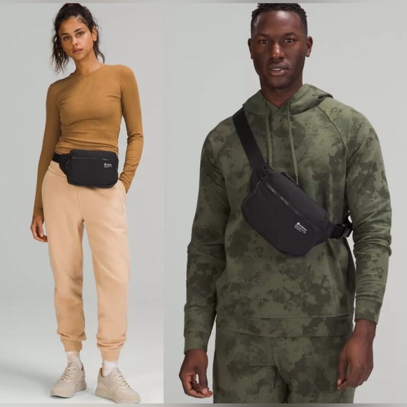 NWOT Lululemon Clean Lines Belt Bag Black 2L Unisex - Picture 3 of 9